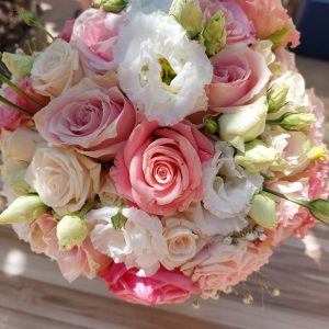 Brautstrauss weiß rosa für Vintagehochzeit Hochzeitsplanung Katrin Hoessler fiderallala Traumhochzeiten